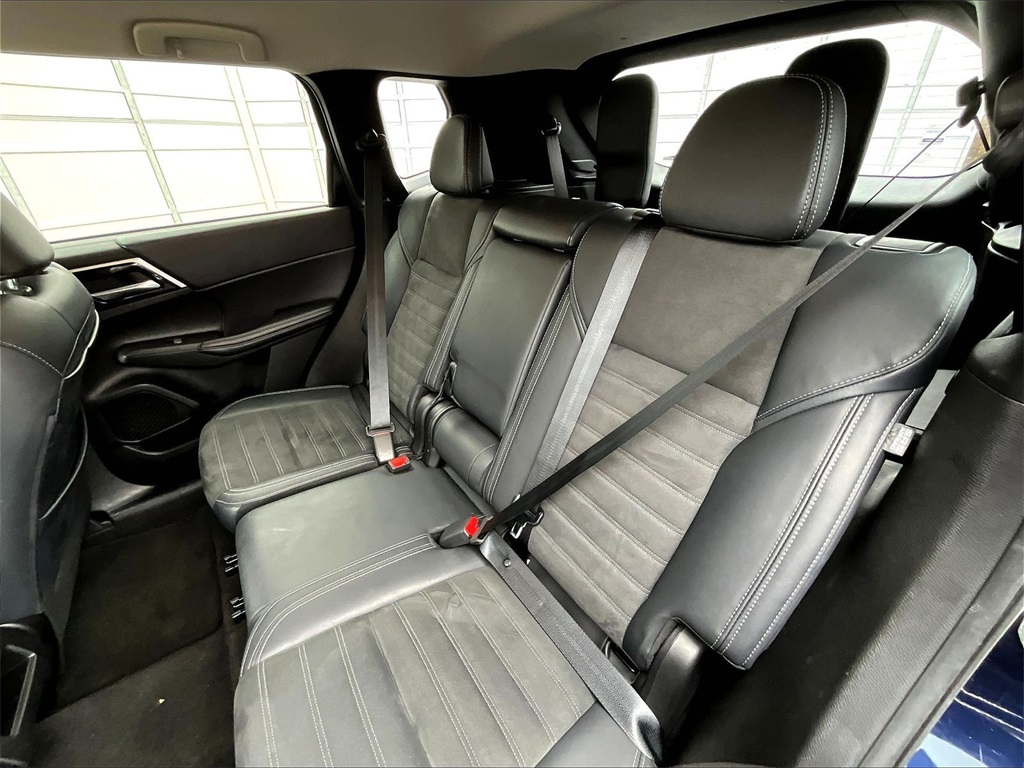 2024 Mitsubishi Outlander SE - Photo 15