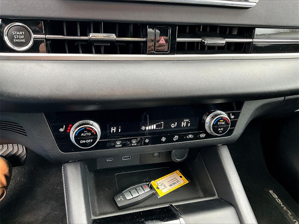 2024 Mitsubishi Outlander SE - Photo 26