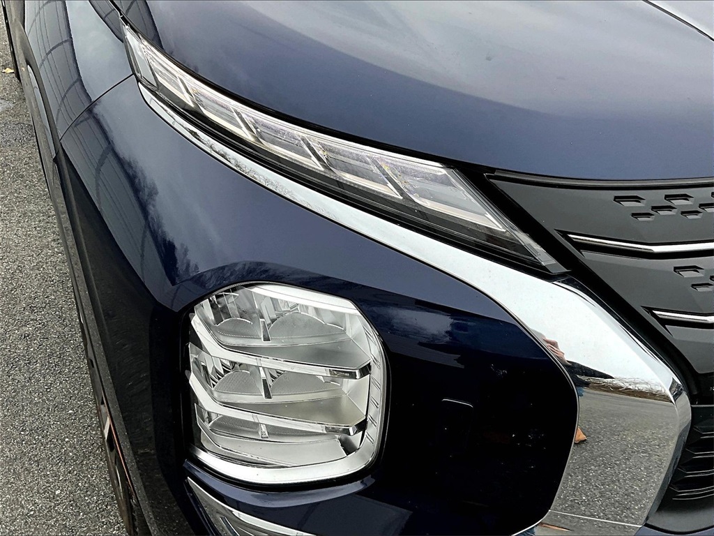 2024 Mitsubishi Outlander SE - Photo 32