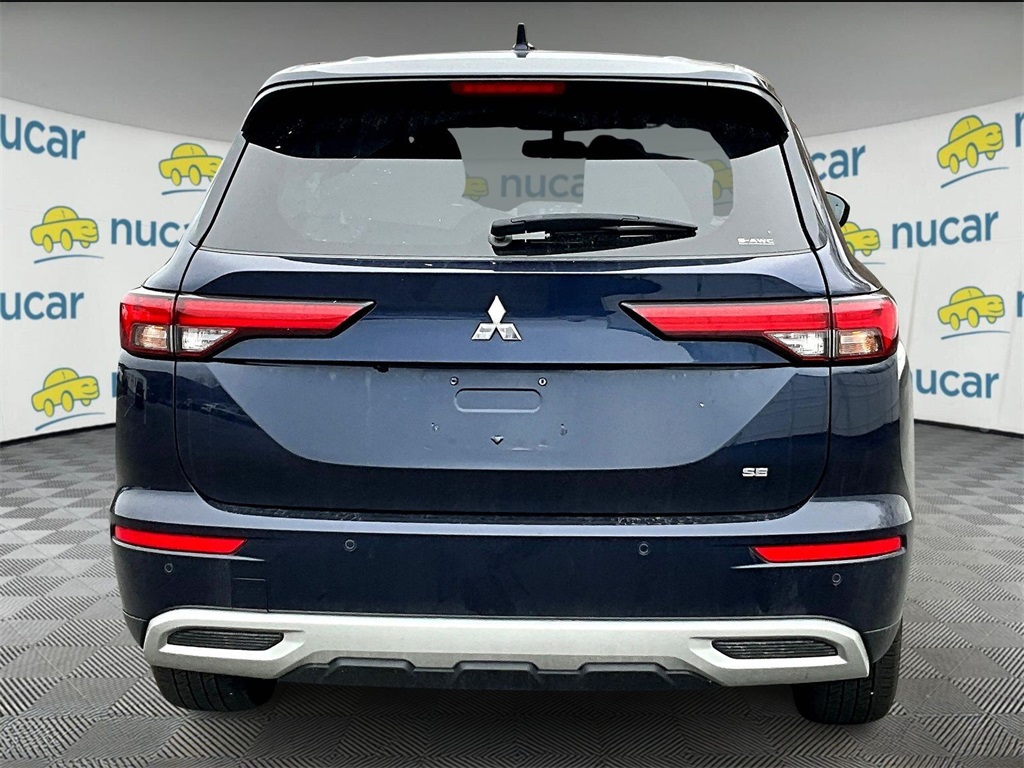2024 Mitsubishi Outlander SE - Photo 5