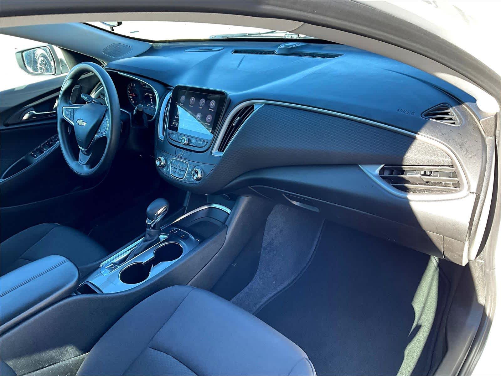 2024 Chevrolet Malibu LT - Photo 14