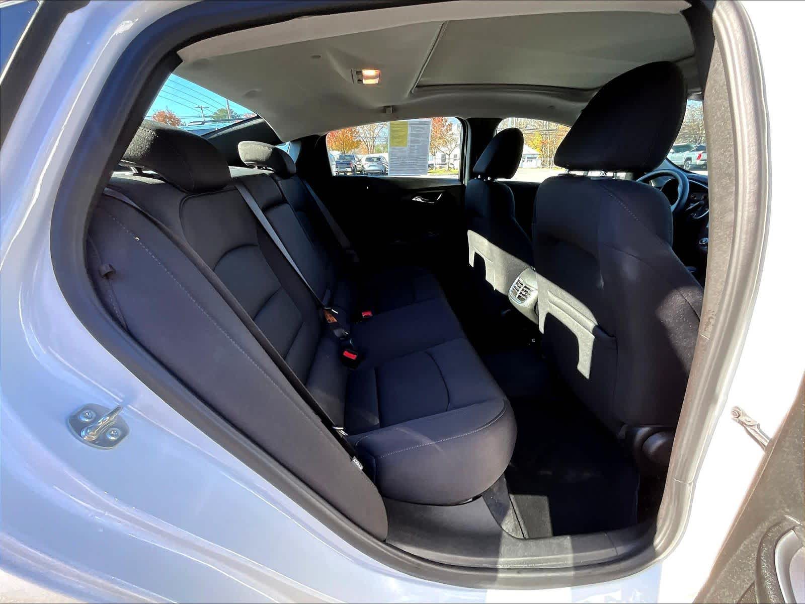 2024 Chevrolet Malibu LT - Photo 16