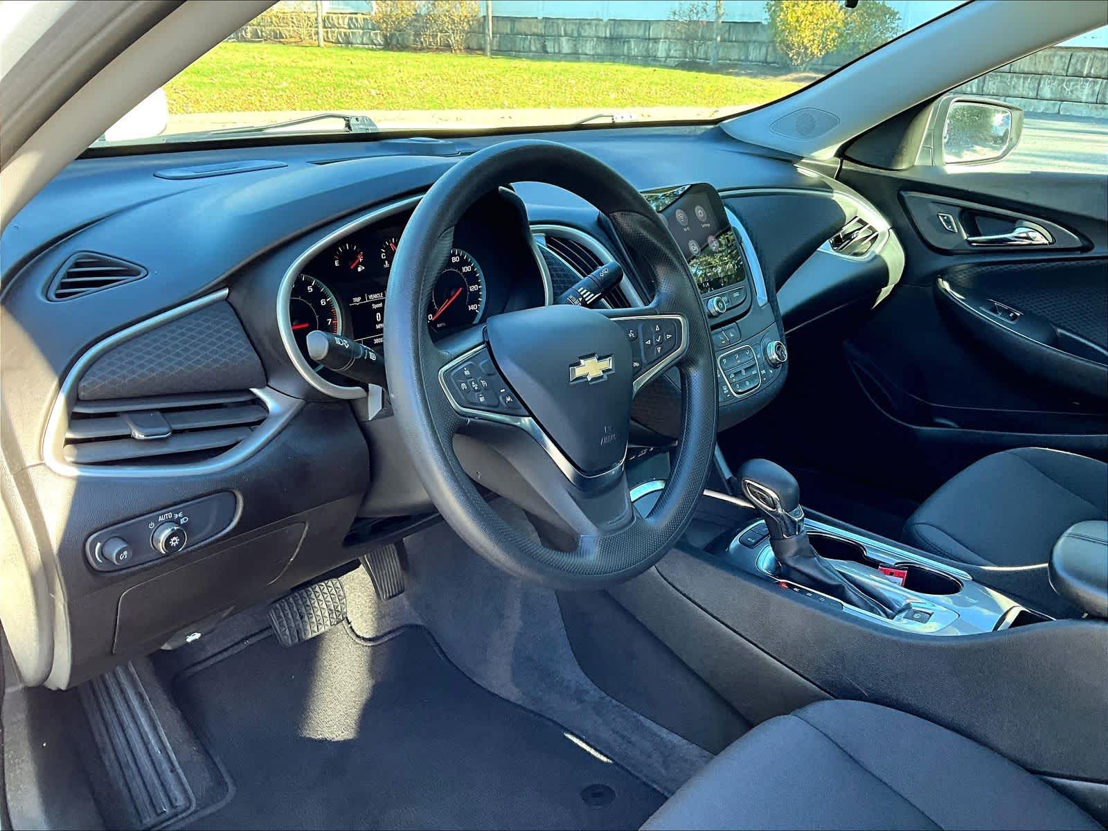 2024 Chevrolet Malibu LT - Photo 8