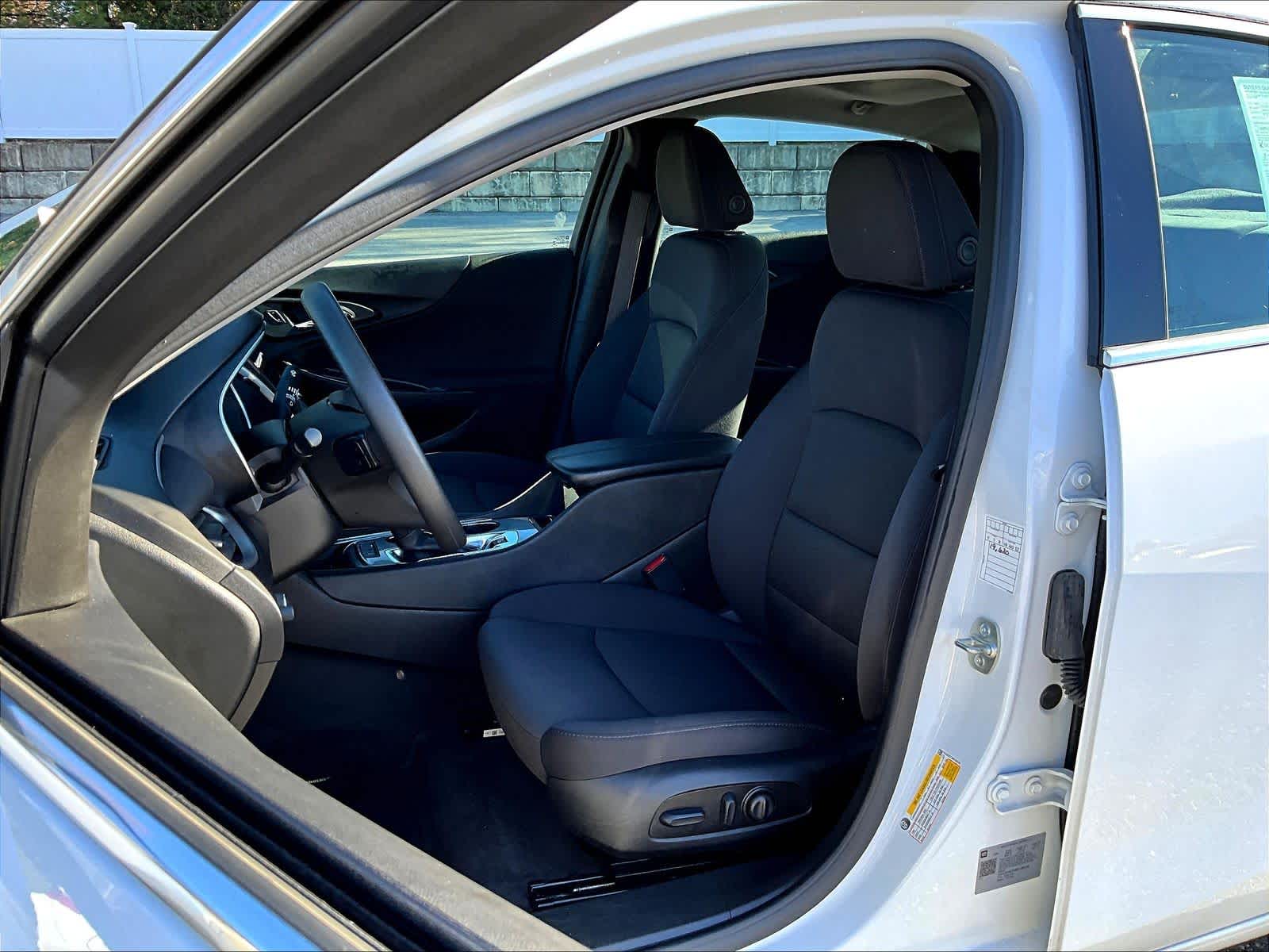 2024 Chevrolet Malibu LT - Photo 10