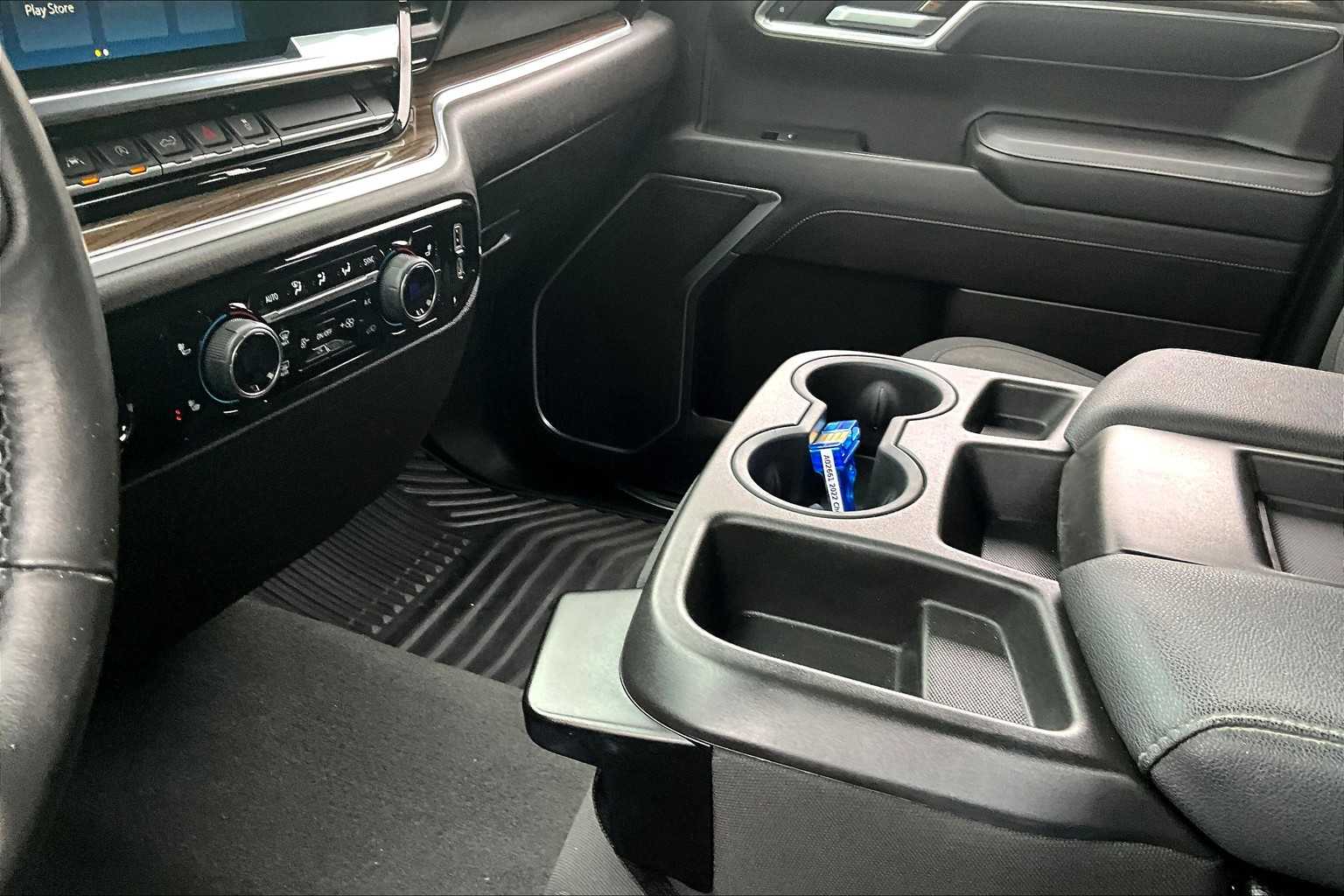 2022 Chevrolet Silverado 1500 LT - Photo 19