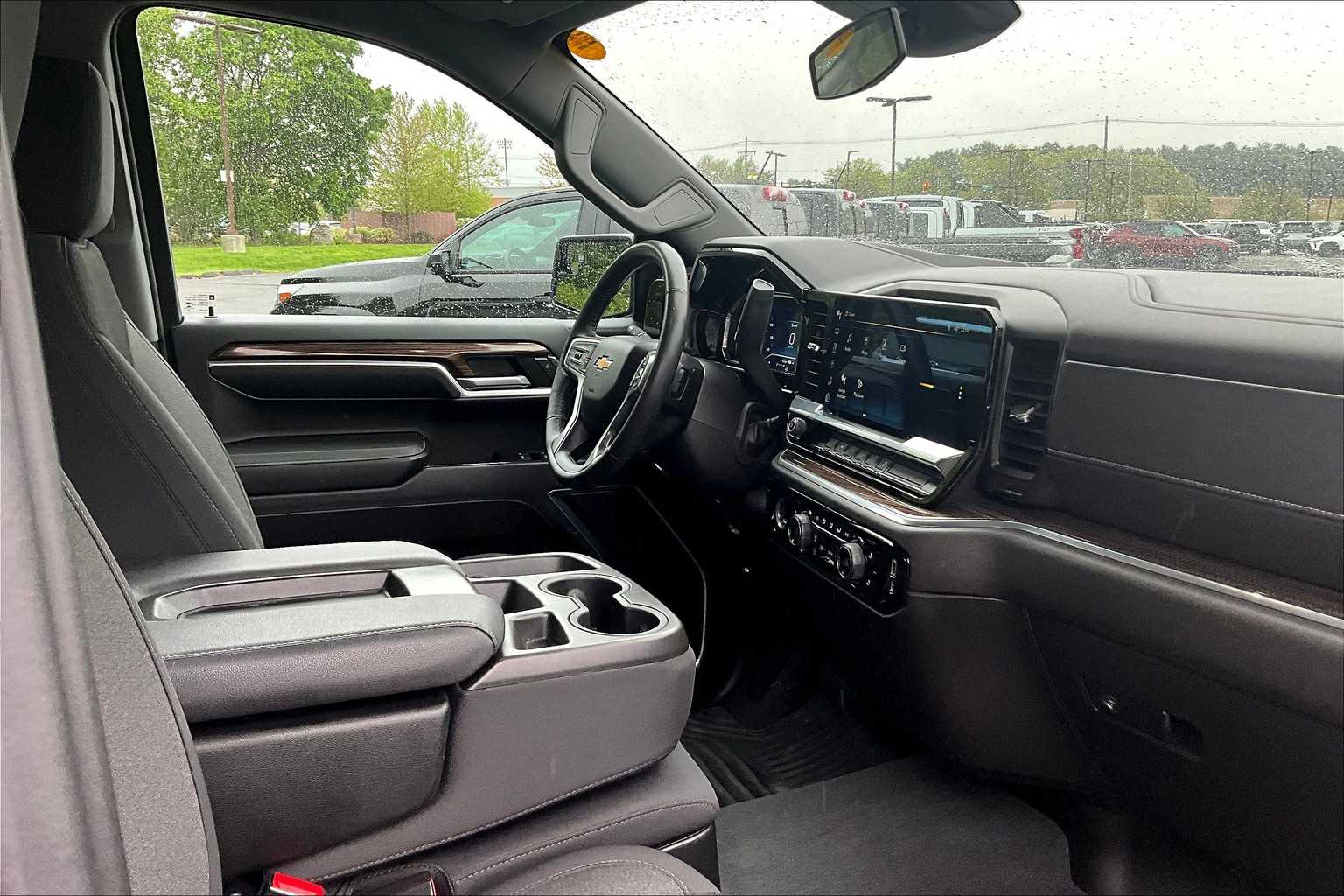 2022 Chevrolet Silverado 1500 LT - Photo 21