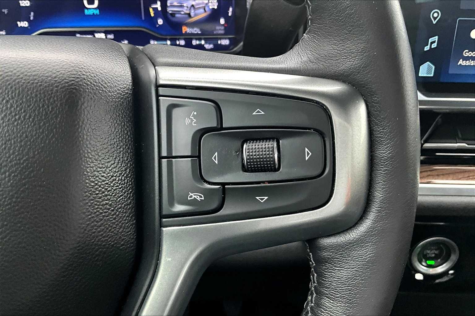 2022 Chevrolet Silverado 1500 LT - Photo 24