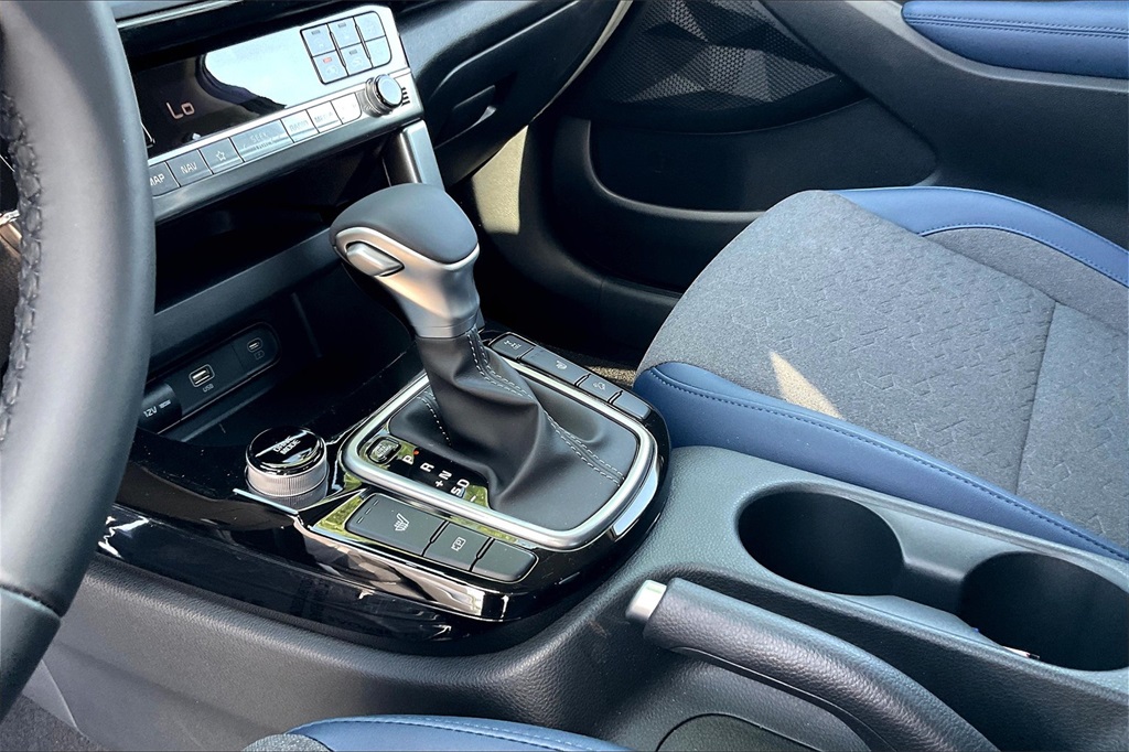 2025 Kia Seltos S - Photo 14