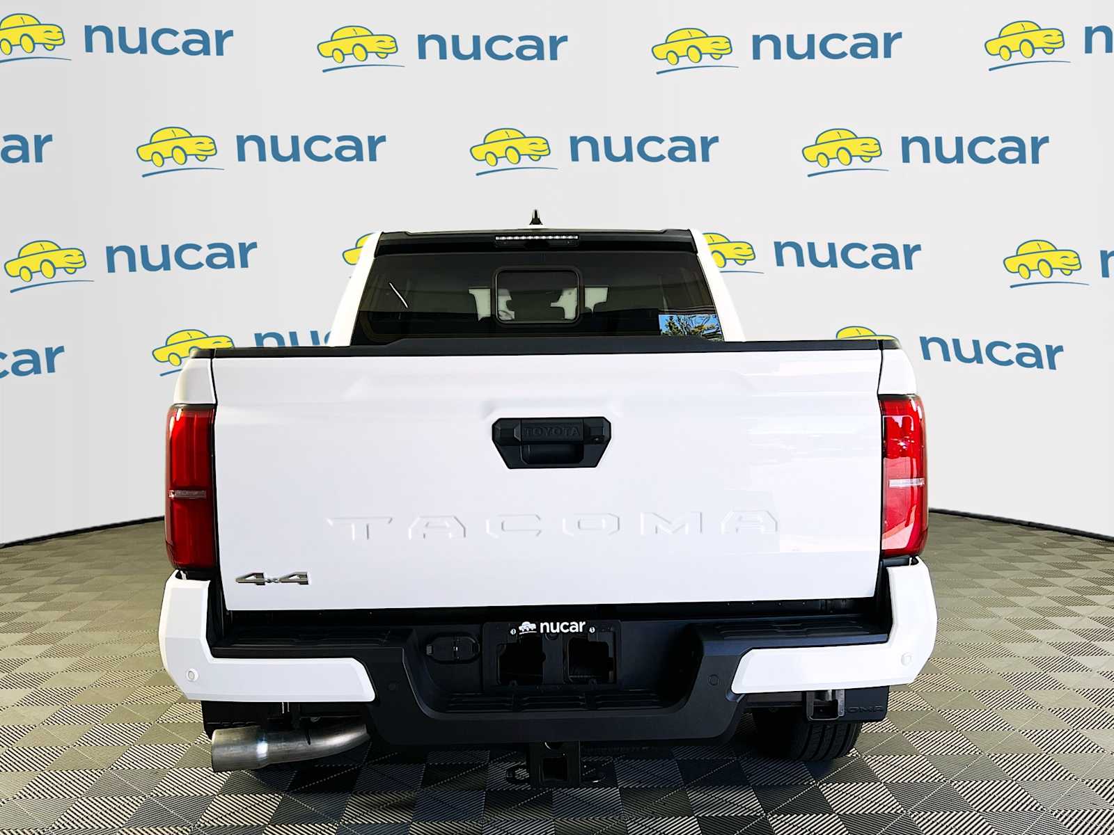 2025 Toyota Tacoma SR5 - Photo 5