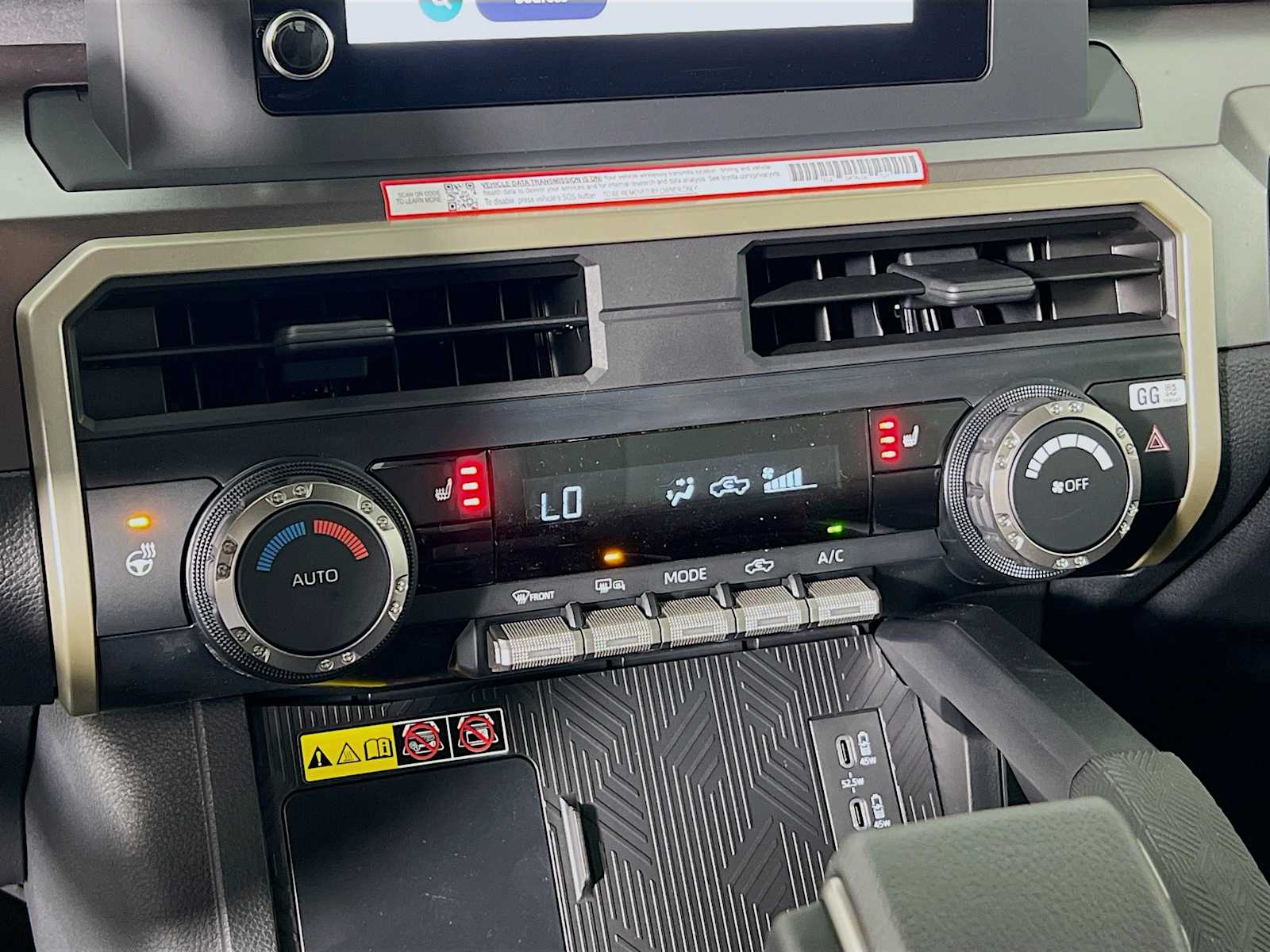 2025 Toyota Tacoma SR5 - Photo 10