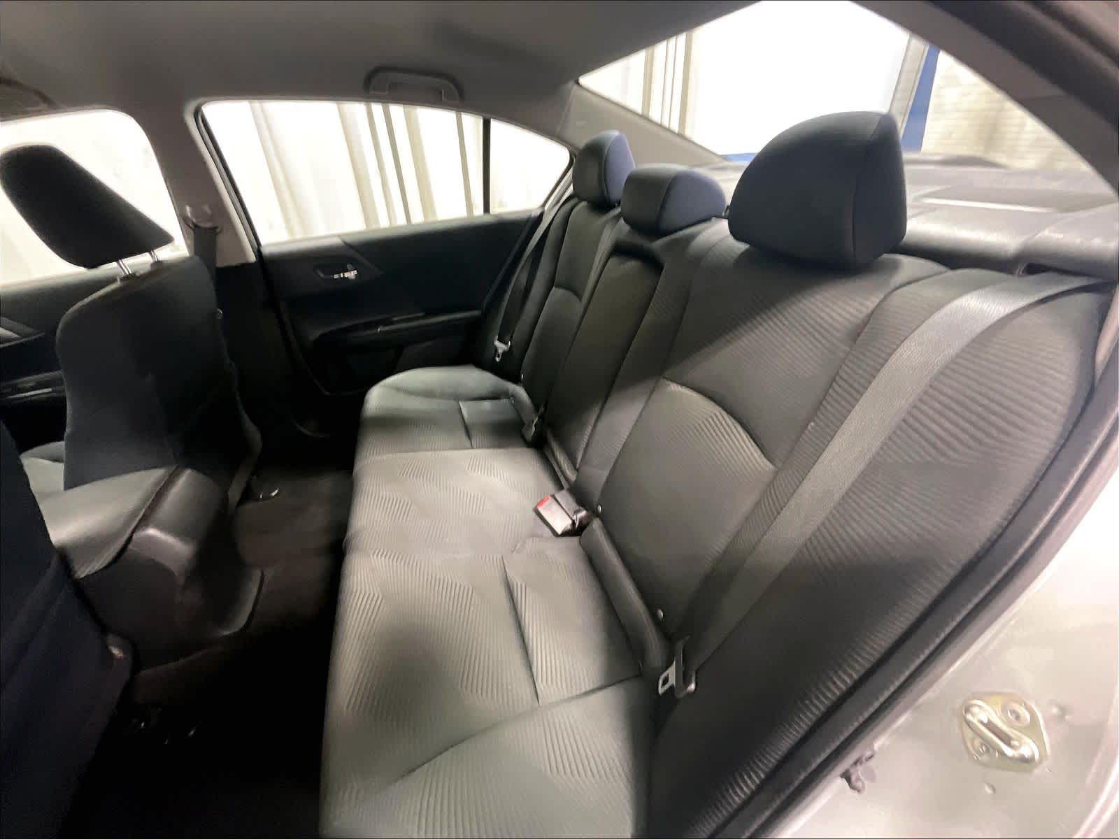 2015 Honda Accord LX - Photo 15