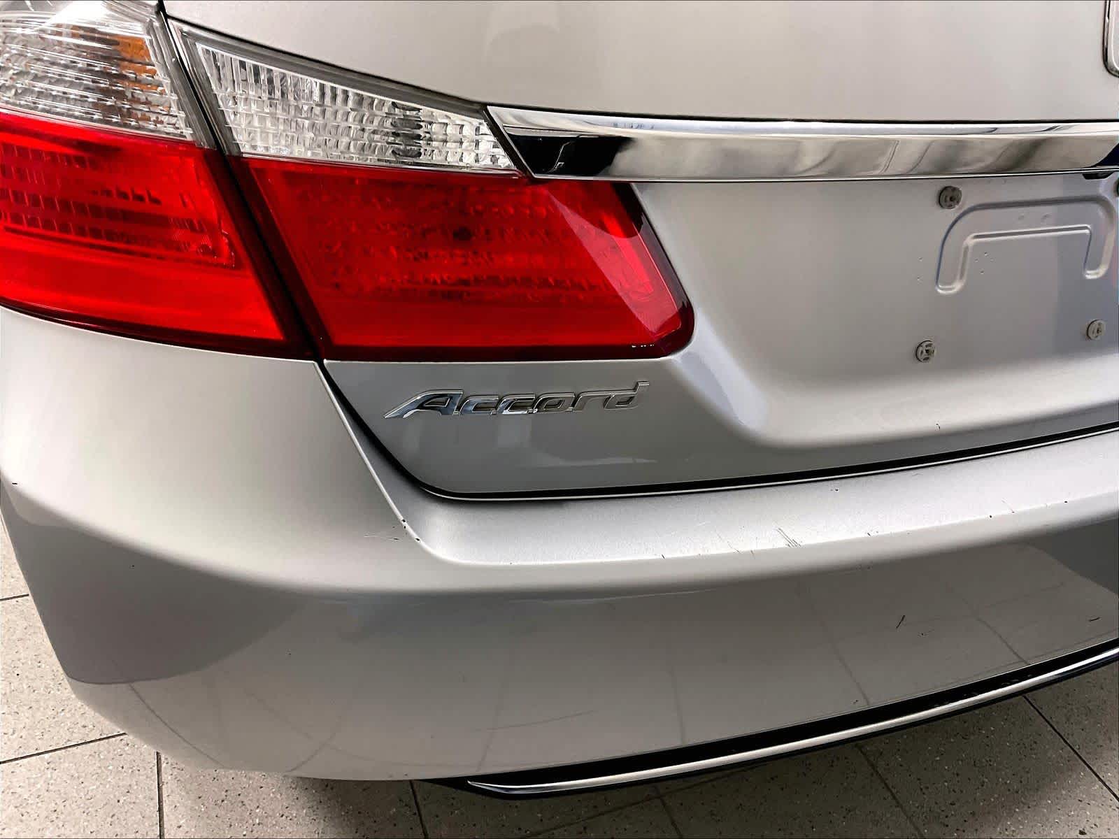 2015 Honda Accord LX - Photo 28