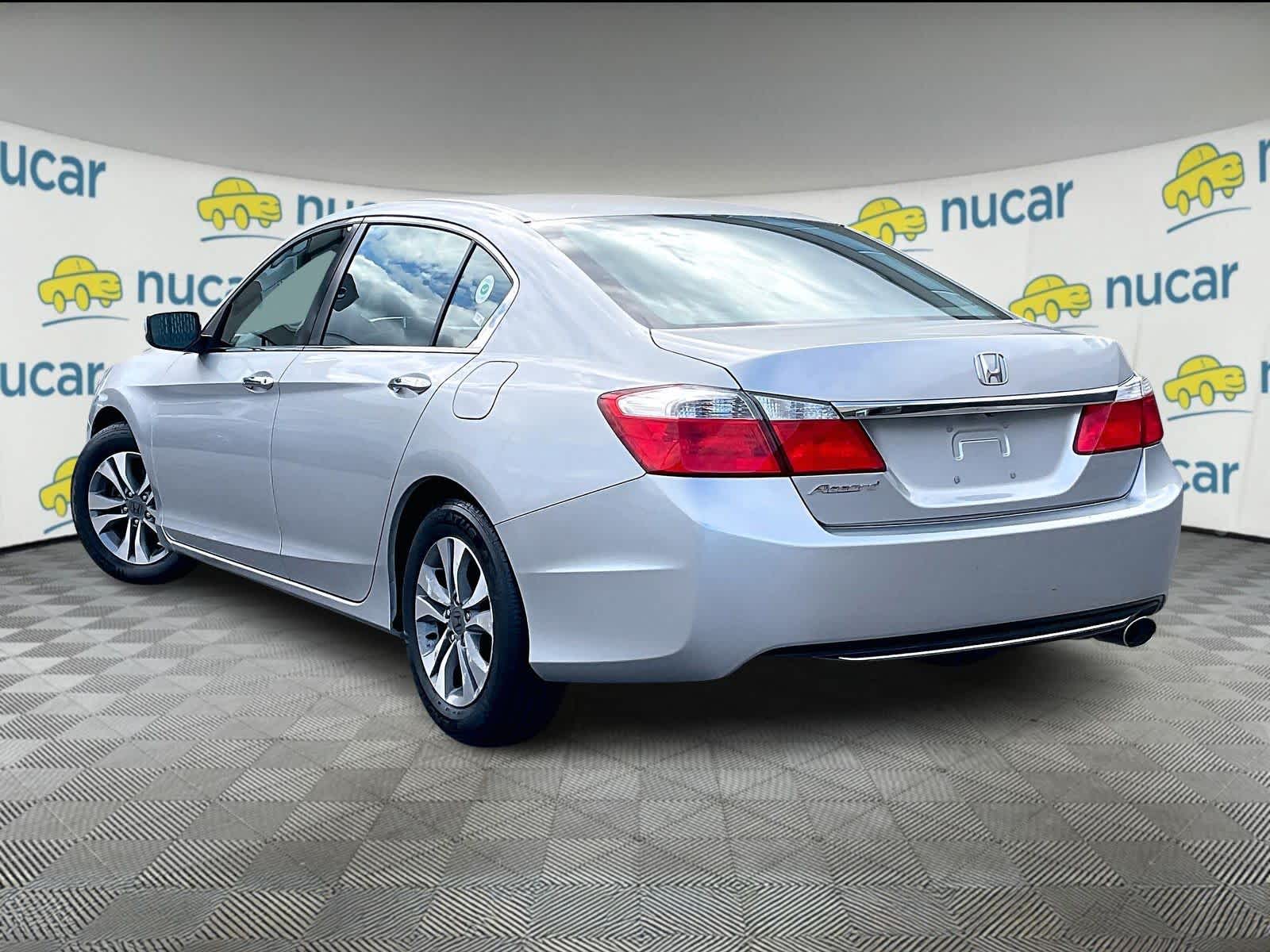 2015 Honda Accord LX - Photo 4