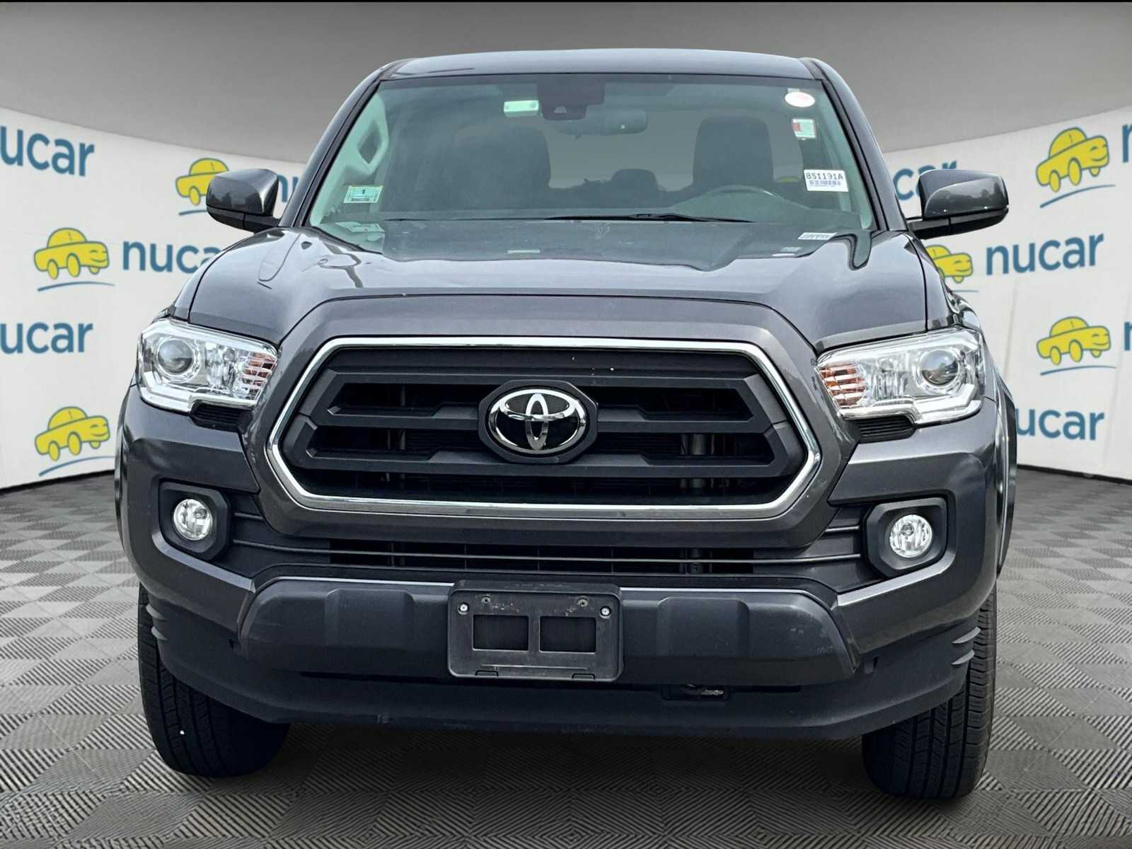 2022 Toyota Tacoma SR5 - Photo 2