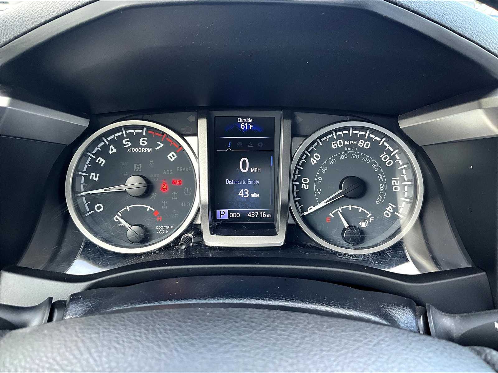 2022 Toyota Tacoma SR5 - Photo 25