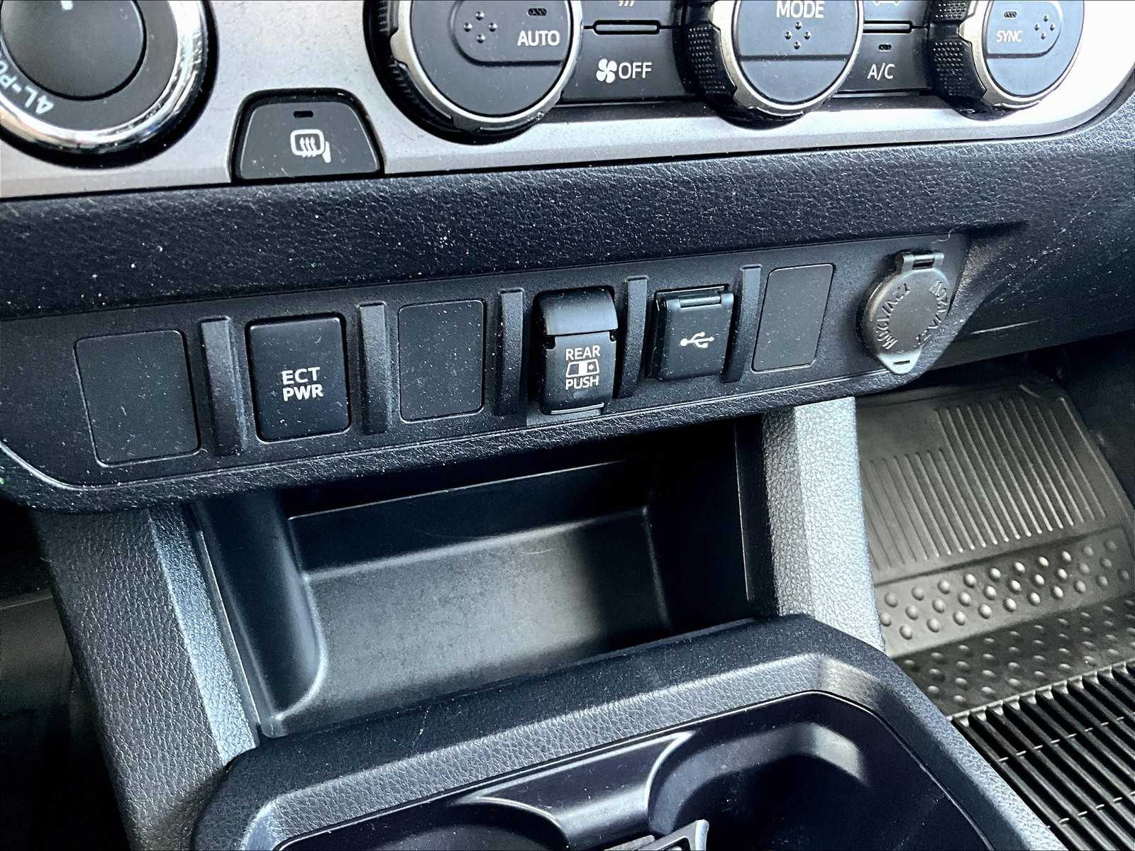 2022 Toyota Tacoma SR5 - Photo 27