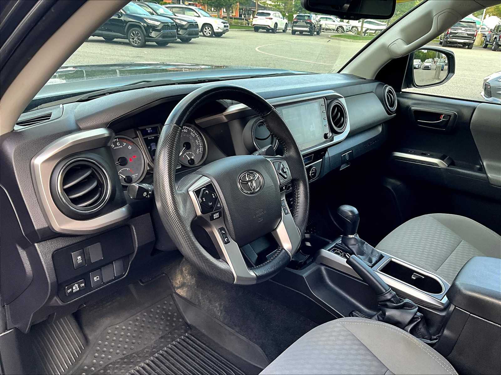 2022 Toyota Tacoma SR5 - Photo 8