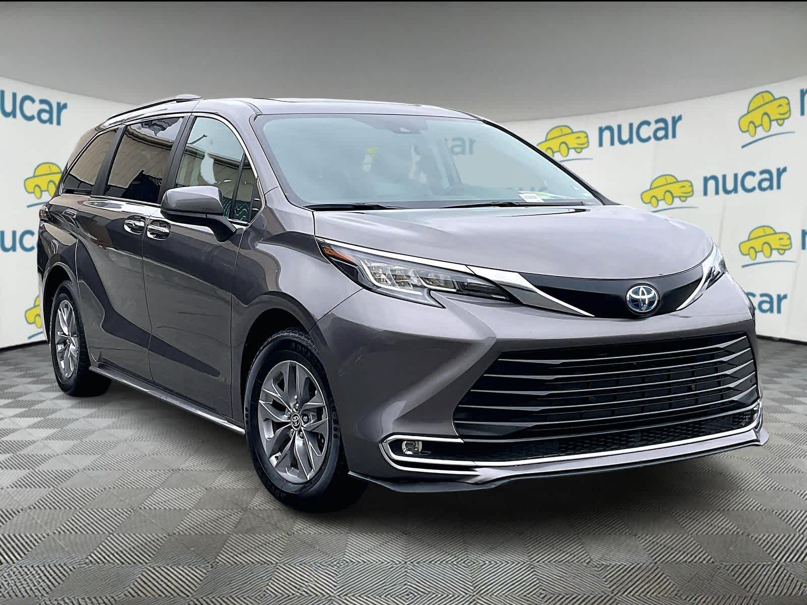 2023 Toyota Sienna XLE