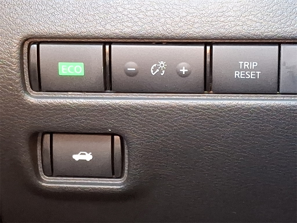 2025 Nissan Sentra SV - Photo 18