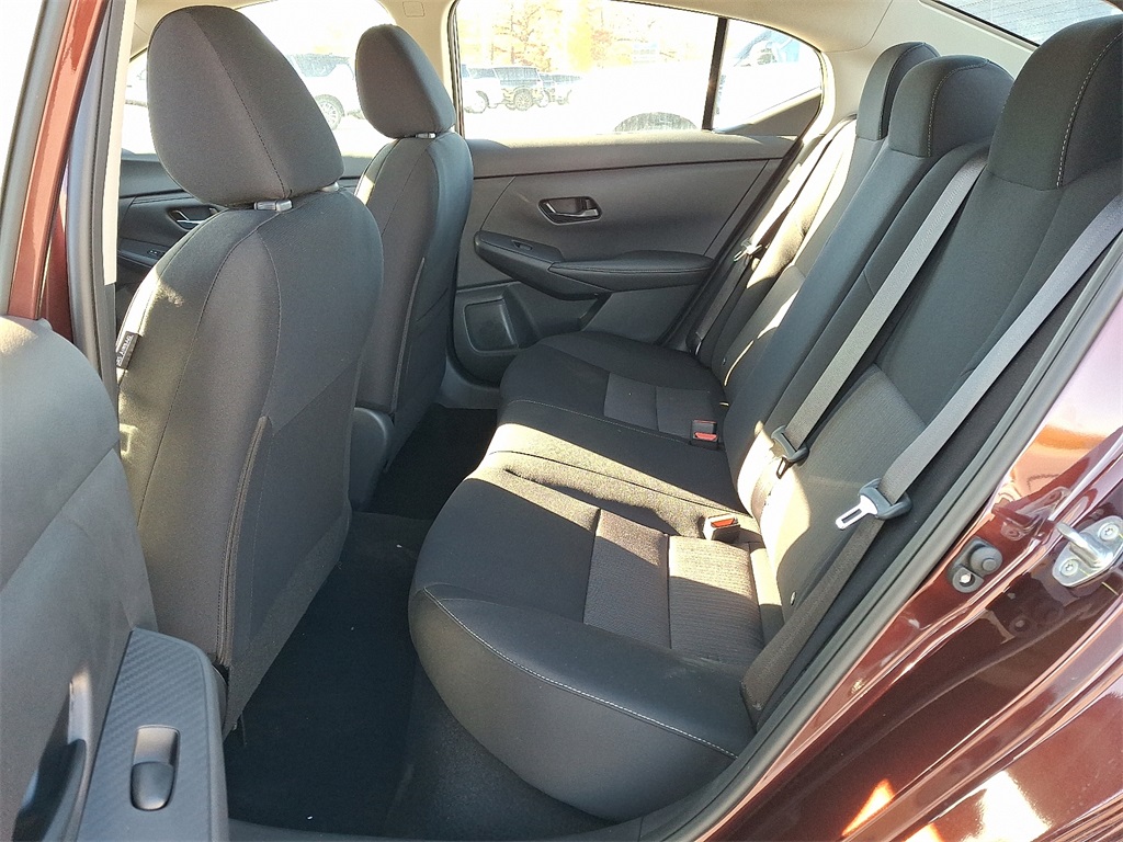 2025 Nissan Sentra SV - Photo 6
