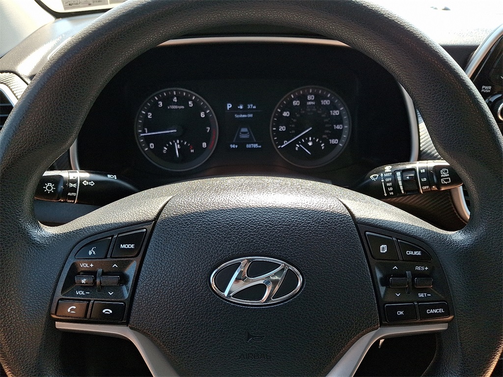 2021 Hyundai Tucson SE - Photo 18