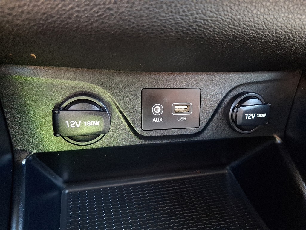 2021 Hyundai Tucson SE - Photo 22