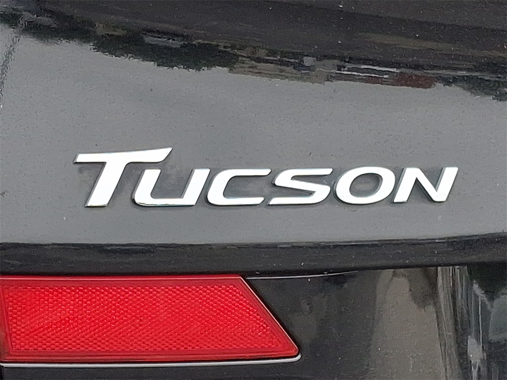 2021 Hyundai Tucson SE - Photo 10