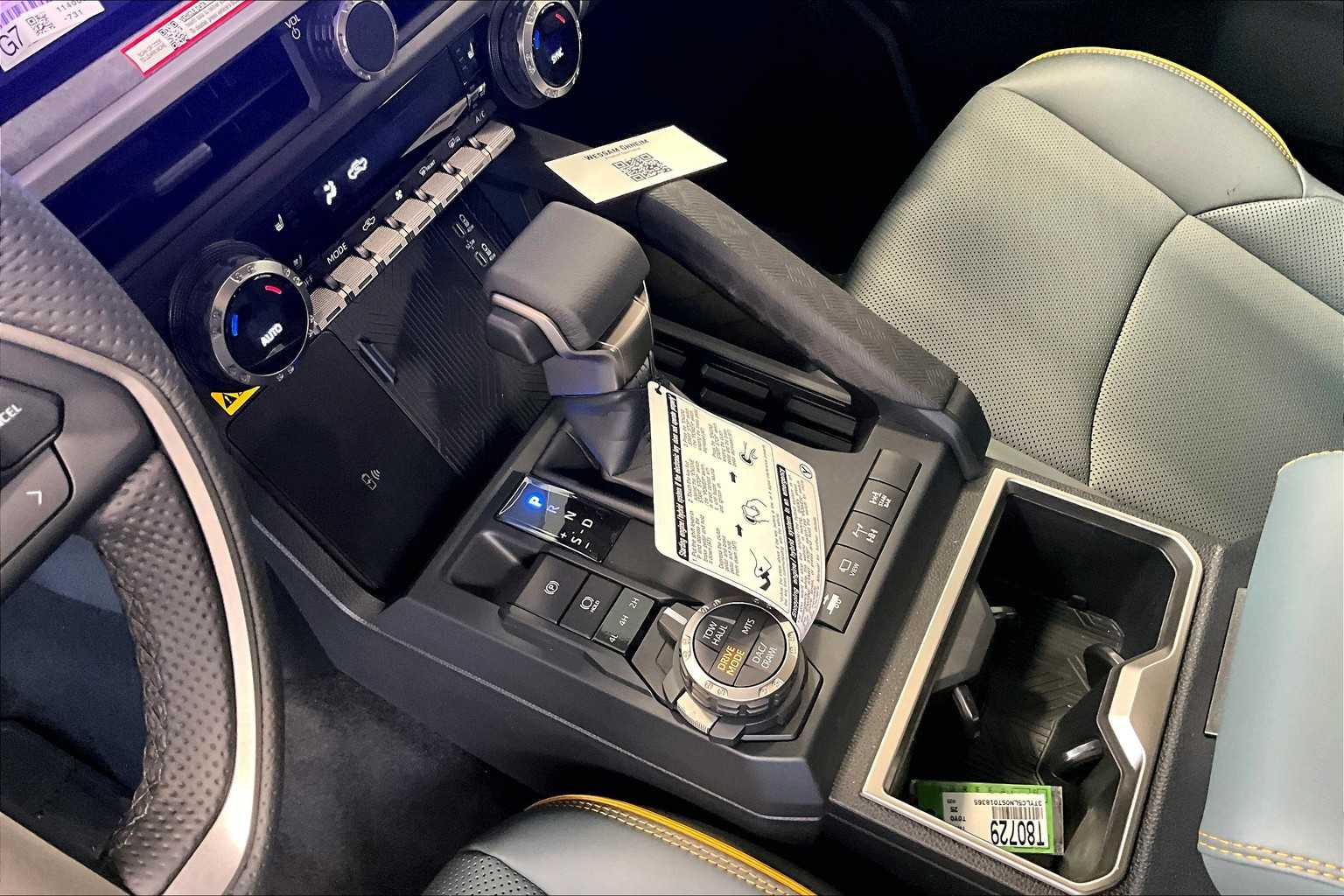 2025 Toyota Tacoma Trailhunter Hybrid - Photo 14