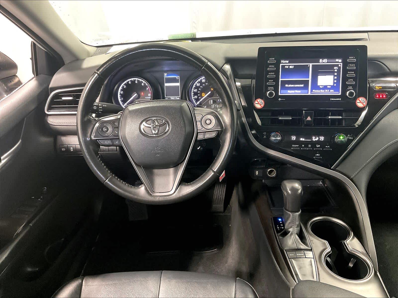 2023 Toyota Camry SE - Photo 17