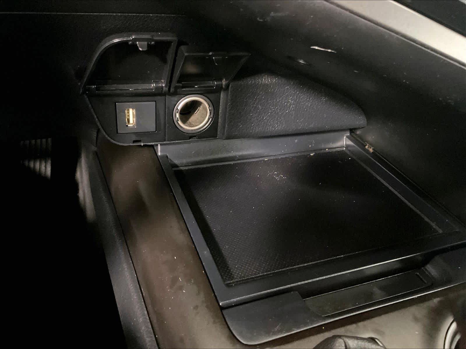 2023 Toyota Camry SE - Photo 26