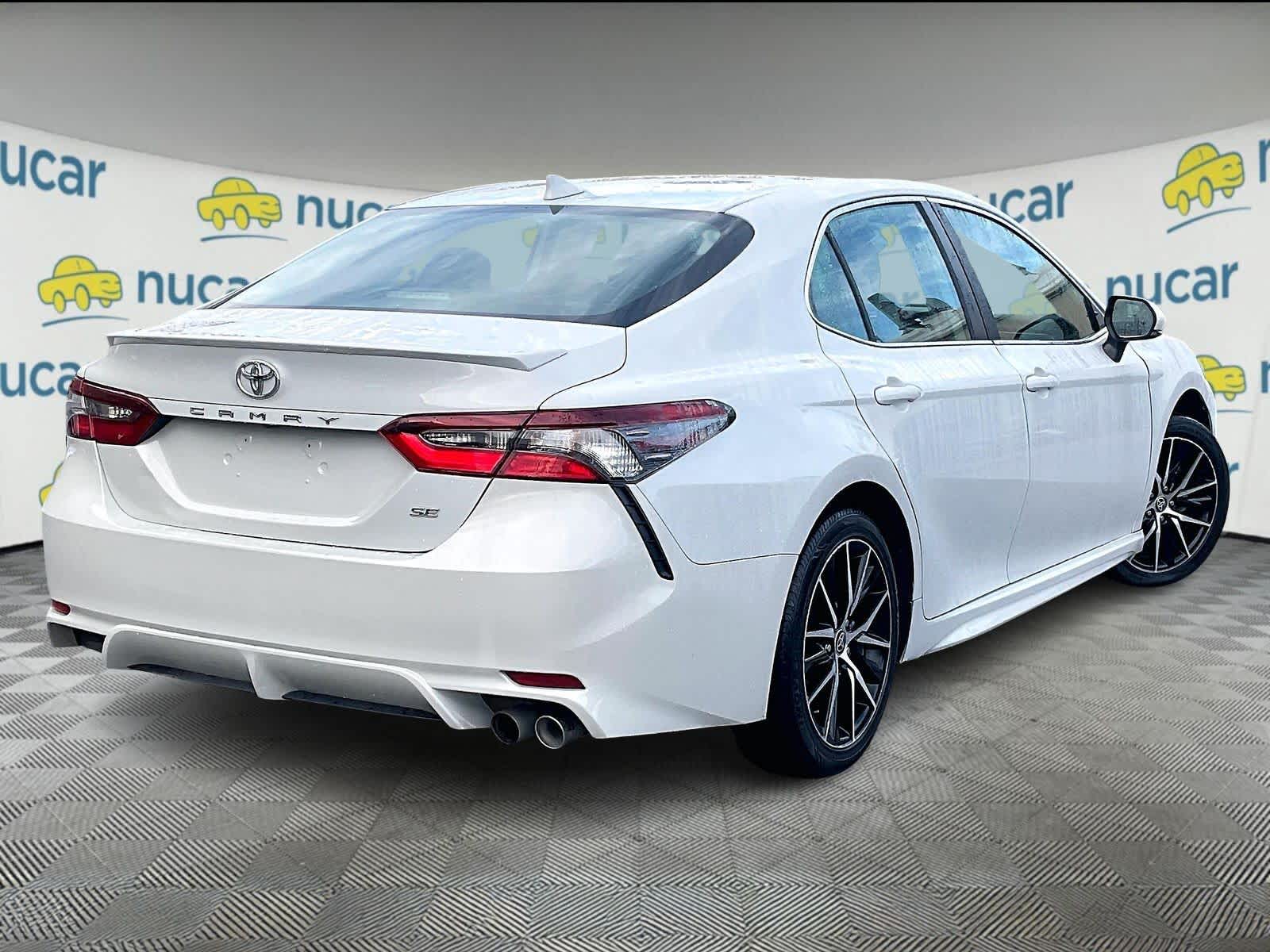 2023 Toyota Camry SE - Photo 6