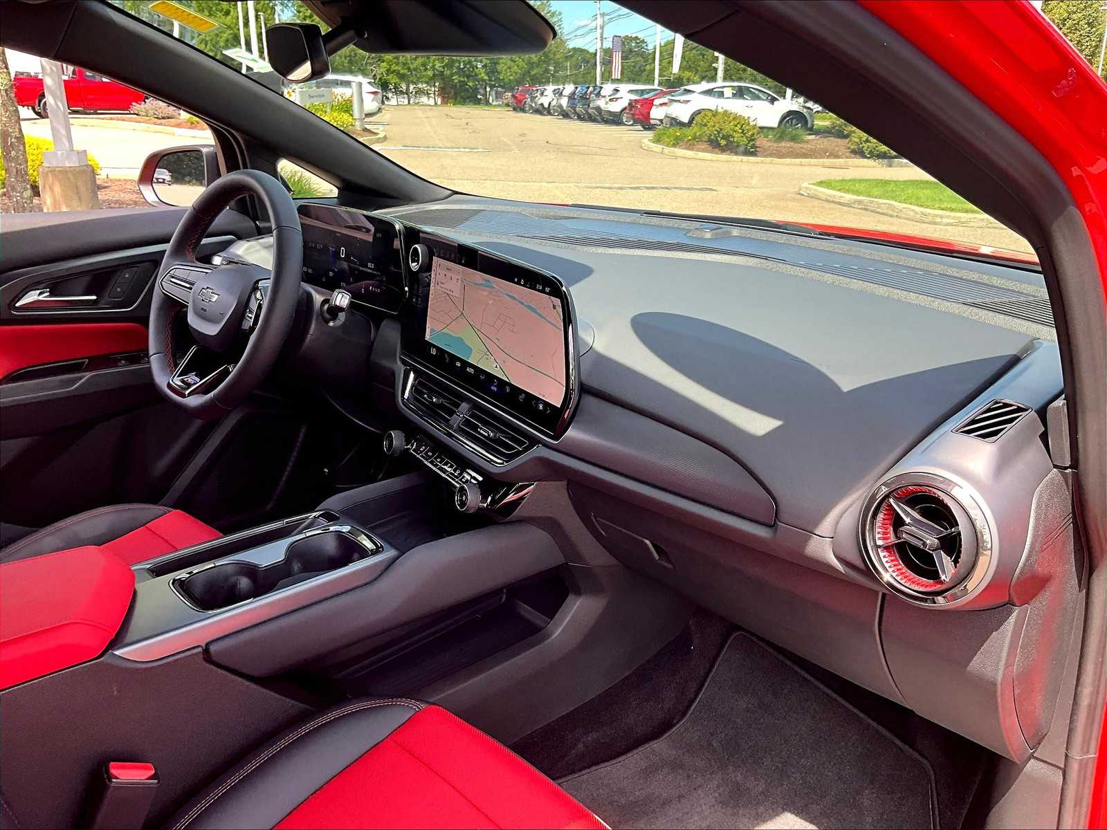 2025 Chevrolet Equinox EV RS - Photo 14