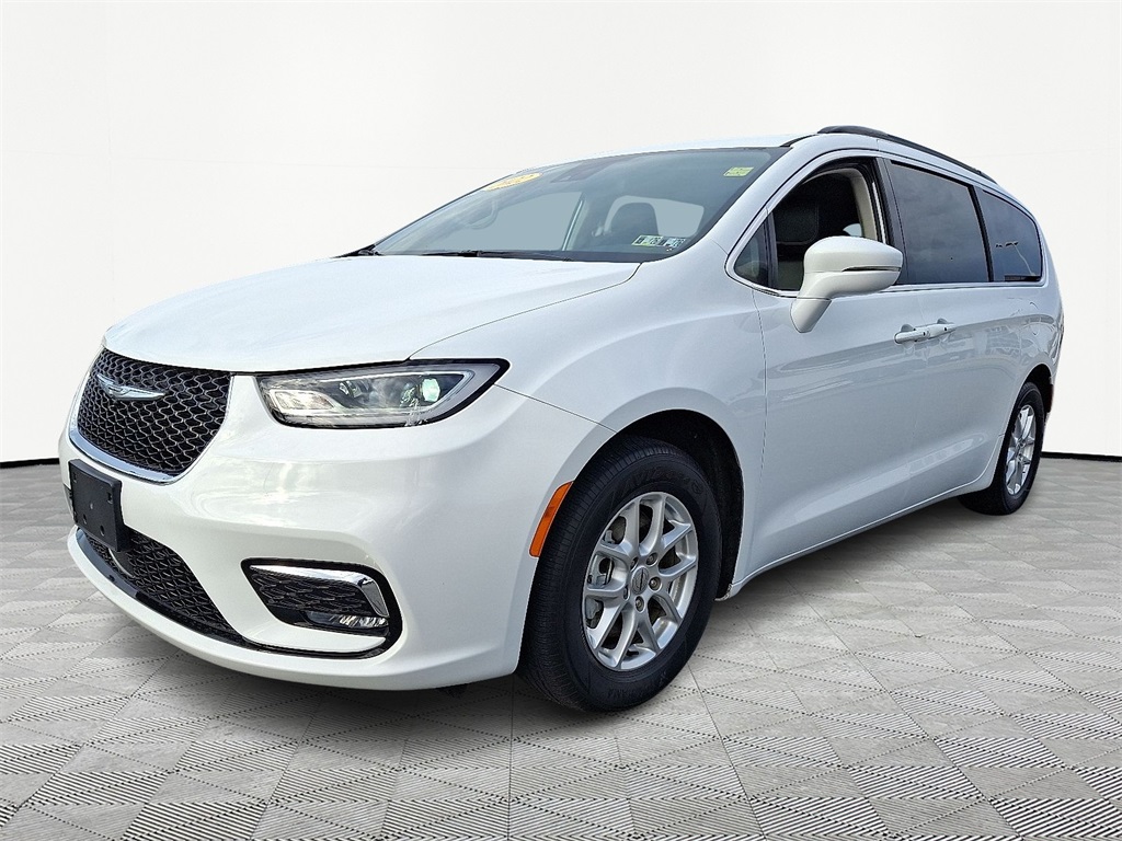 2022 Chrysler Pacifica Touring L - Photo 3