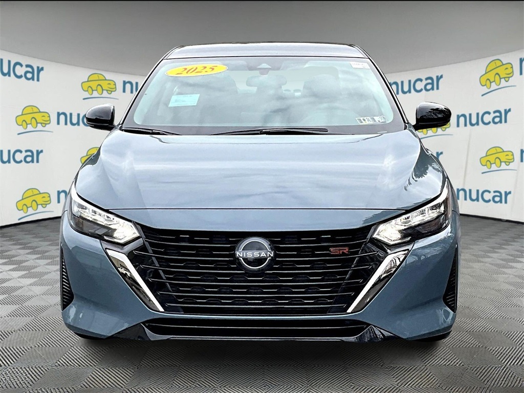 2025 Nissan Sentra SR - Photo 2