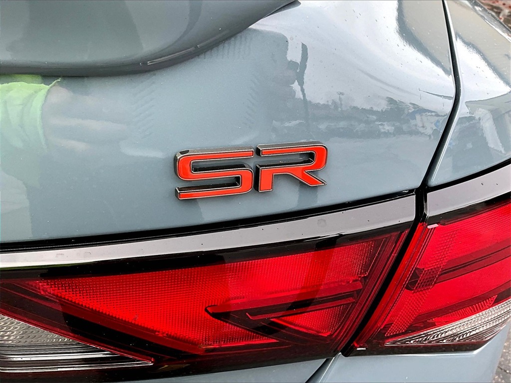 2025 Nissan Sentra SR - Photo 28
