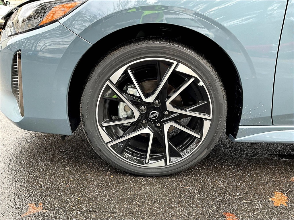 2025 Nissan Sentra SR - Photo 7