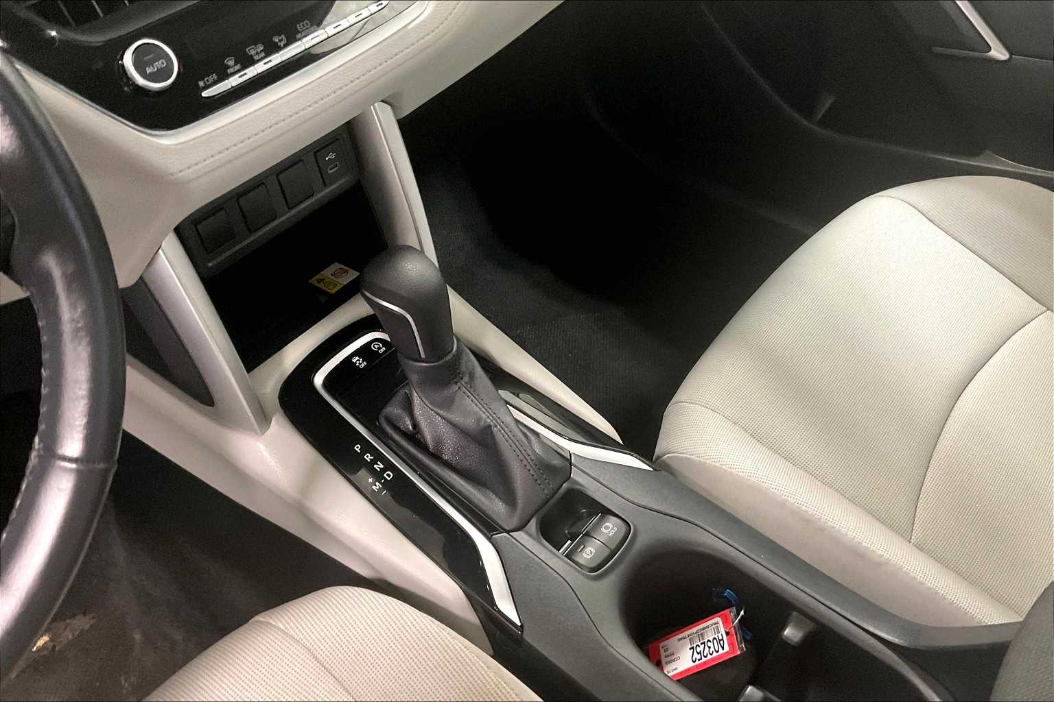2023 Toyota Corolla Cross LE - Photo 20