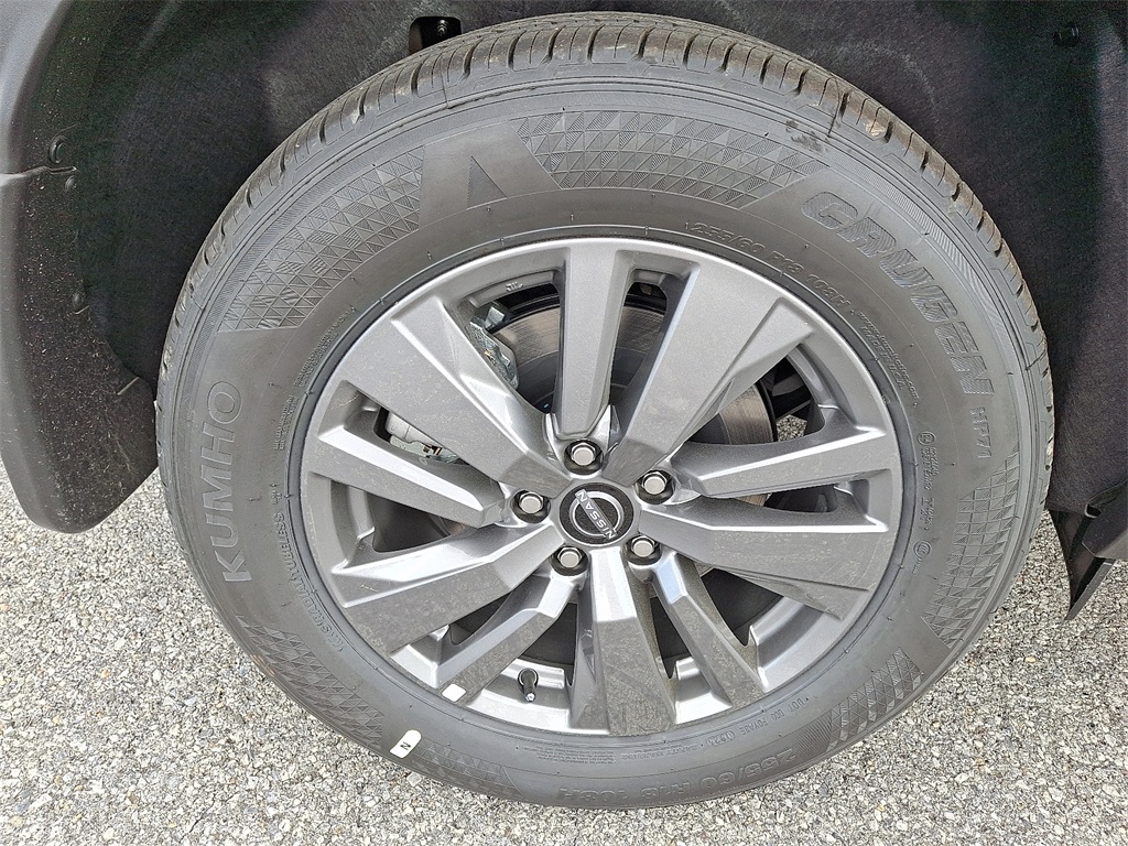 2025 Nissan Pathfinder SV - Photo 5