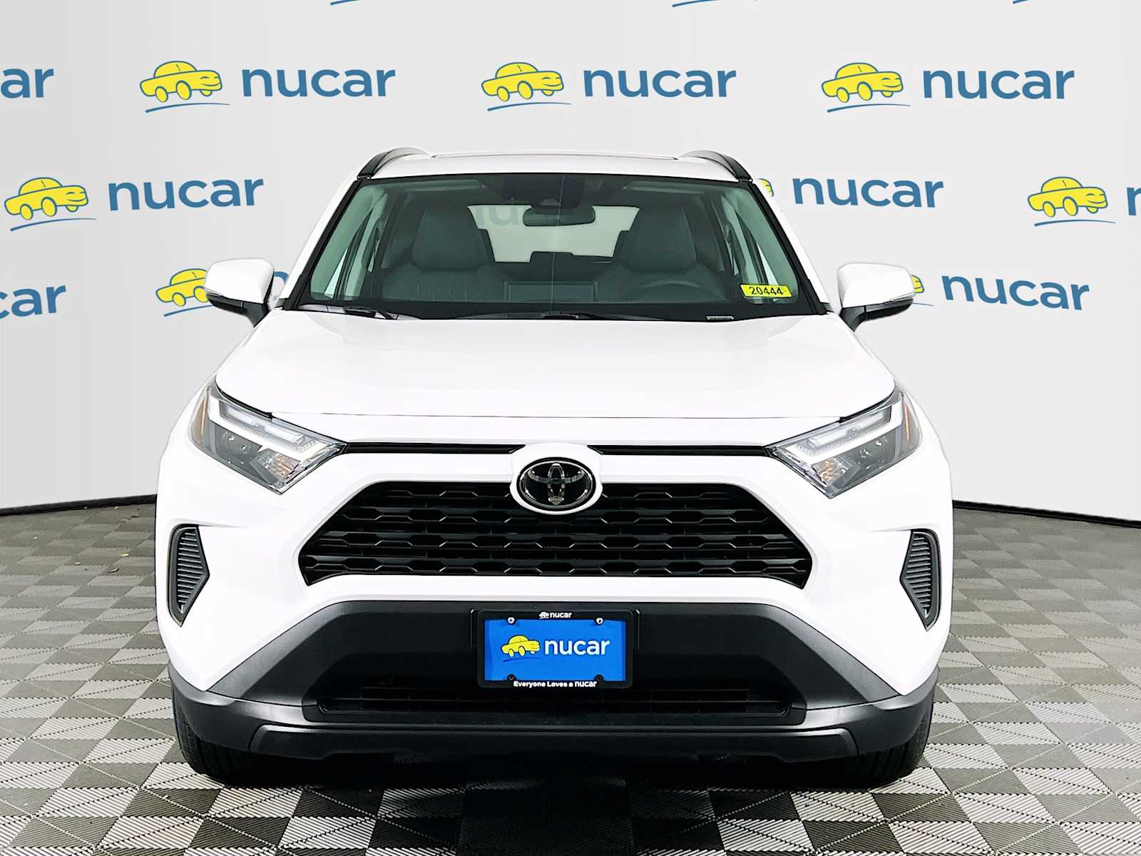 2025 Toyota RAV4 XLE - Photo 2