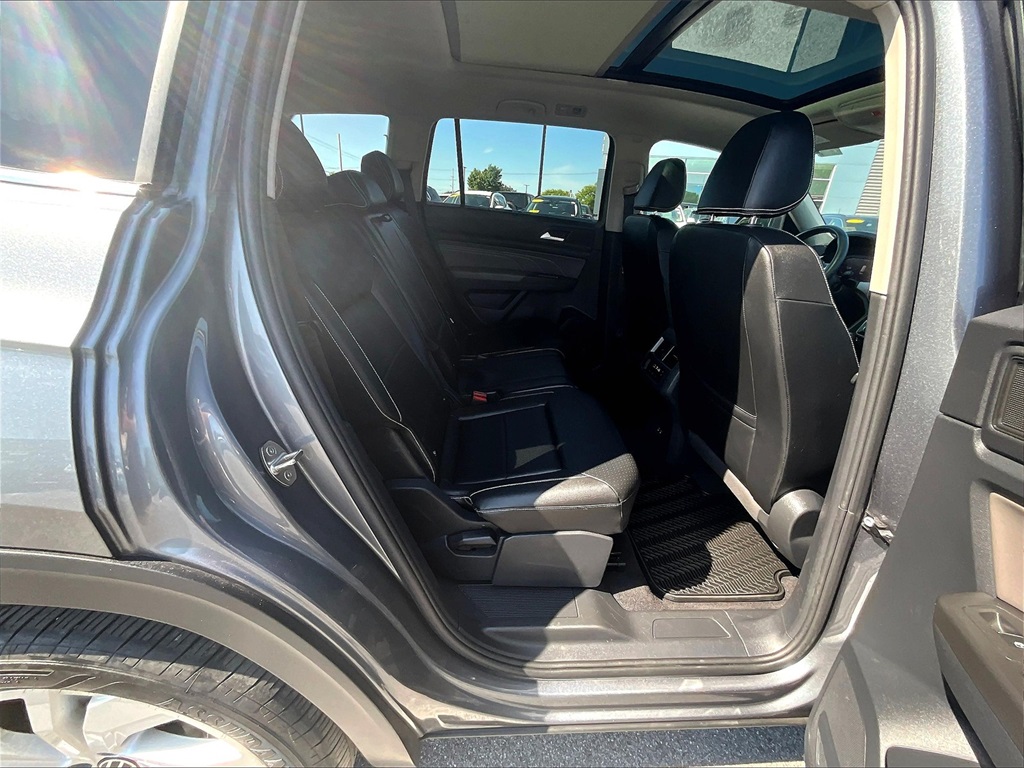 2022 Volkswagen Atlas 2.0T SE w/Technology - Photo 16