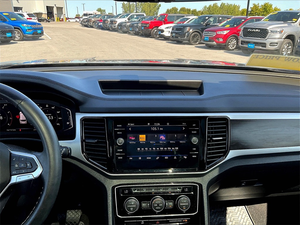 2022 Volkswagen Atlas 2.0T SE w/Technology - Photo 19
