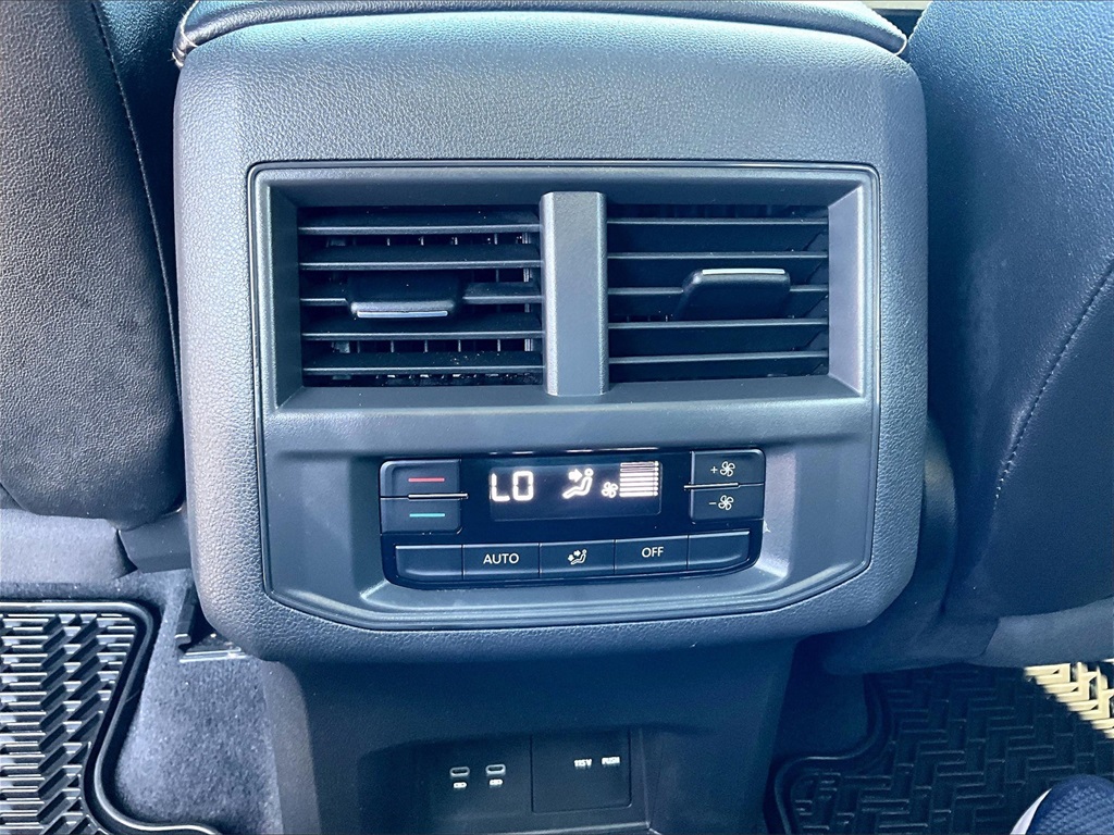 2022 Volkswagen Atlas 2.0T SE w/Technology - Photo 28