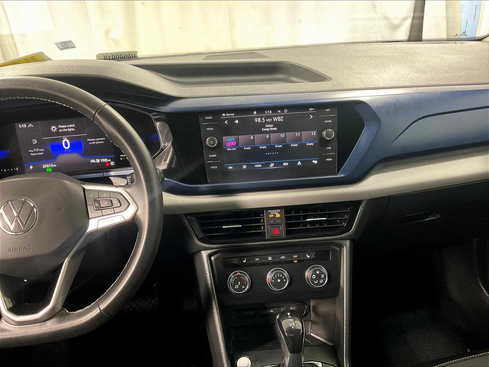 2022 Volkswagen Taos SE - Photo 18