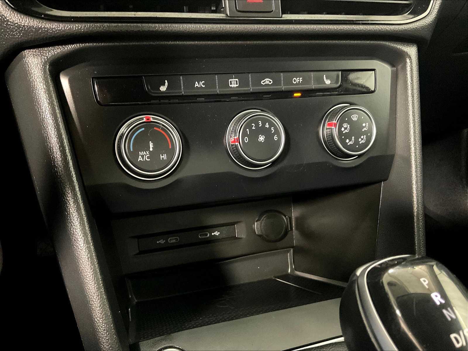 2022 Volkswagen Taos SE - Photo 25