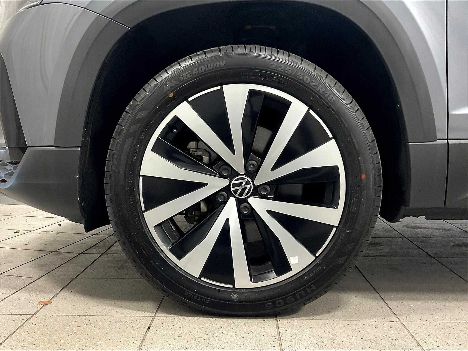2022 Volkswagen Taos SE - Photo 7