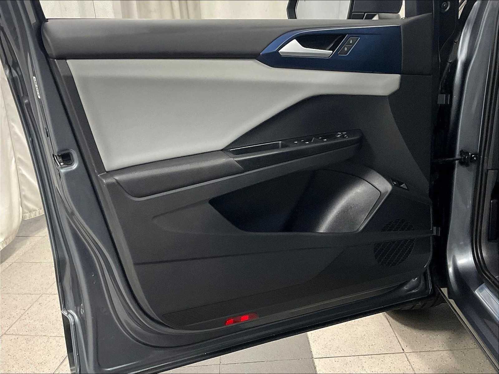 2022 Volkswagen Taos SE - Photo 9