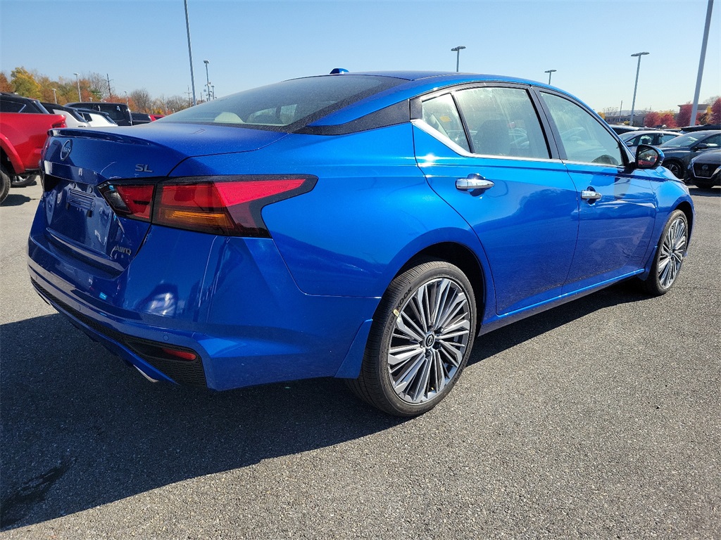 2025 Nissan Altima 2.5 SL - Photo 4