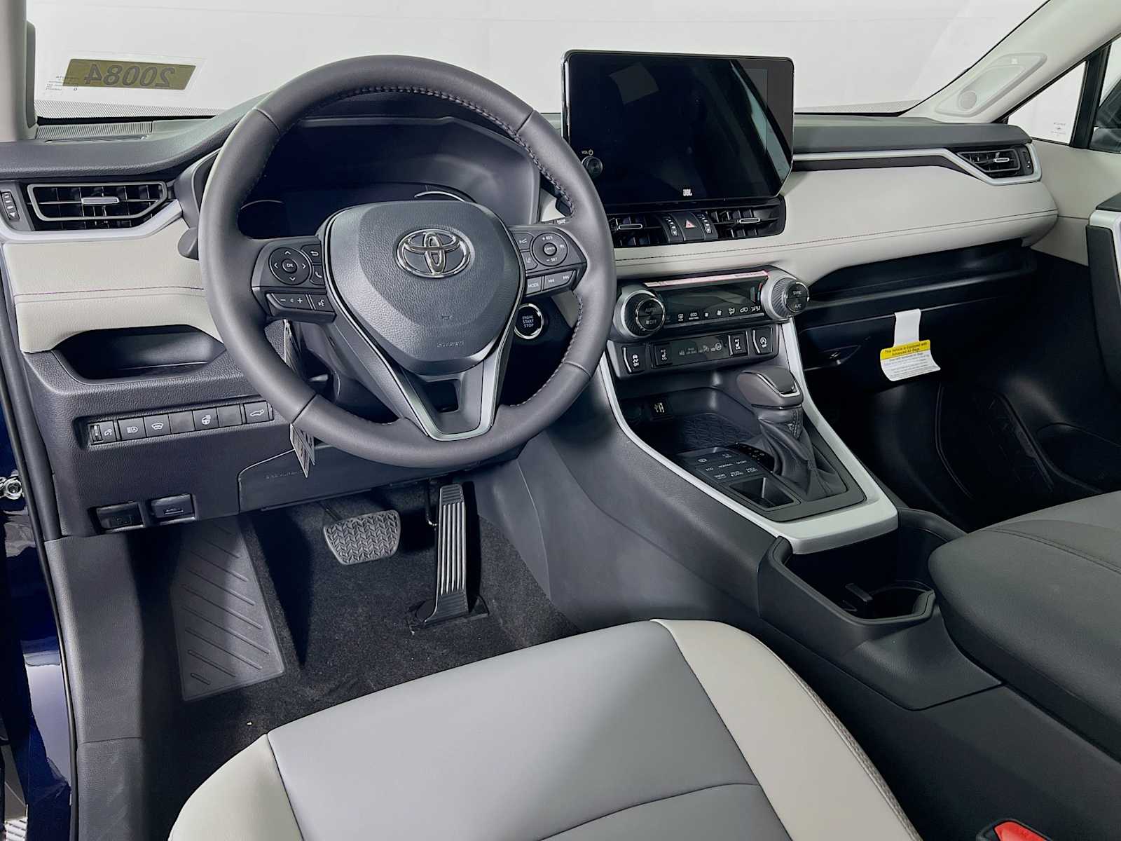 2025 Toyota RAV4 XLE Premium - Photo 6