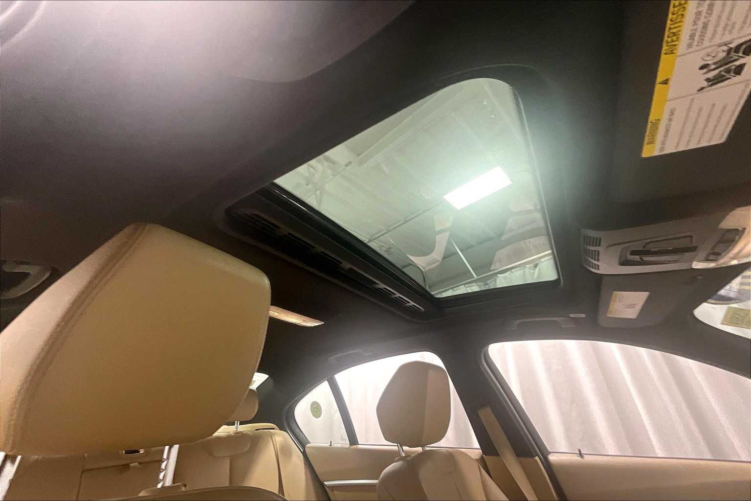 2016 BMW 3 Series 328i xDrive - Photo 22
