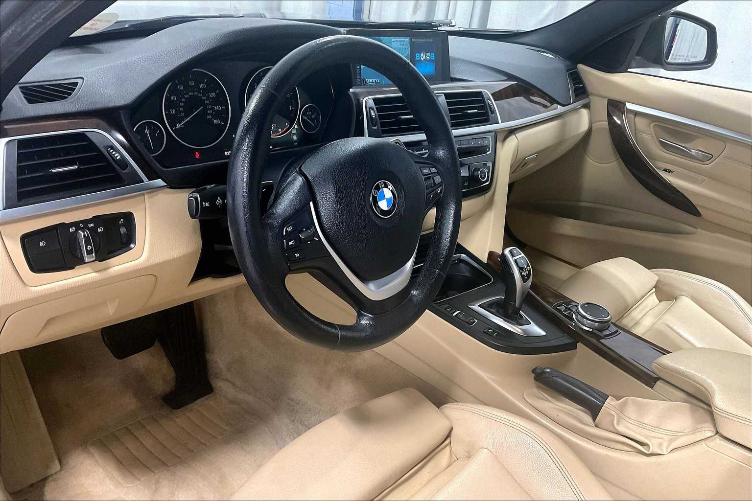 2016 BMW 3 Series 328i xDrive - Photo 8